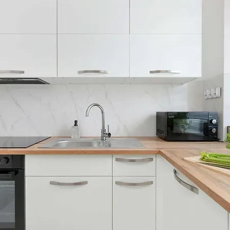 Cosy With A Balcony For 6 People In A Neighbourhood By Renters * Sopot